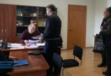 Мільйонні збитки на постачанні аптечок для військових: судитимуть головну лікарку та директора КП Криворізької міськради