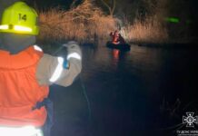 У Кривому Розі вночі співробітники ДСНС вилучили з води тіло чоловіка