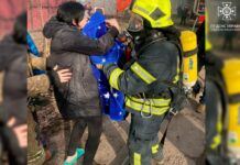 У Кривому Розі під час пожежі надзвичайники врятували 6 осіб, із них 3 дитини