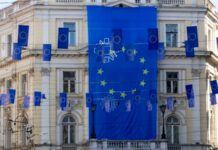 У Польщі заявляють, що викрили шпигунську мережу РФ – підозрюють у спробі впливу на вибори до Європарламенту