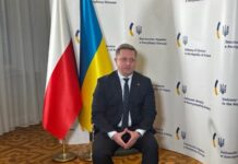 Зварич закликав польських фермерів припинити «безпідставне та шкідливе» блокування кордону з Україною