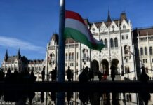 Угорщина знову вимагає повернення своїй меншині «всіх прав, які вона мала до 2015 року» – документ