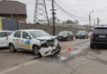 У Дніпрі водій служби таксі Uklon зіткнувся з Kia: деталі ДТП