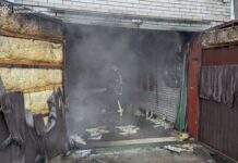 Через коротке замикання в Запоріжжя зайнявся гараж: подробиці