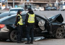 У центрі Дніпра зіткнулись три BMW та Opel: деталі ДТП