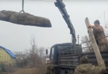 До Дніпра доставили кам’яну бабу з прифронтового села Донецької області