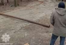 Хотіли здати трубу на метал: у Дніпрі затримали крадіїв