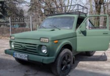 Камʼянське передало автівку на потреби бійцям 54-ї бригади