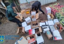 Чотирьох криворіжців підозрюють у торгівлі безакцизним алкоголем по всій країні: деталі