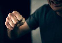 До 10 років позбавлення волі за вбивство батька: поліція м.Синельникове скерувала до суду обвинувальний акт відносно підозрюваного