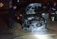 У Запоріжжі на тимчасовій зупинці спалахнув Chevrolet