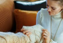 Що покласти до шафи, щоб вберегти хутро, светри та взуття від молі: це дуже просто