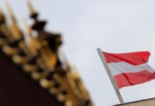 Австрія вислала двох російських дипломатів. Москва обіцяє заходи у відповідь