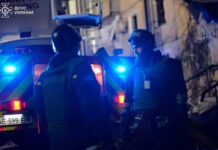 Зеленський відзначив криворізьких рятувальників, які працювали на розборі завалів