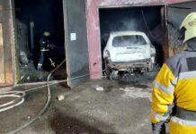Запорізькі рятувальники ліквідували пожежу у гаражі