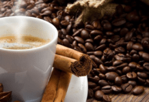 Біла, чорна, вінтажна чи з написами: дослідники розповіли, у якій чашці кава буде найсмачнішою