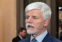 Президент Чехії озвучив терміни передачі 800 тисяч снарядів для України