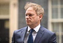 Спроби Путіна пов’язати теракт під Москвою з Україною треба присікти, – британський міністр