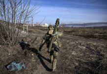 Командувач Повітряних сил ЗСУ показав знищення дрону на півдні України (відео)