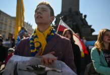 Скільки часу українці можуть легально перебувати у Польщі: різні терміни