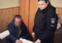 За викрадення автомобіля та пограбування автомийки поліцейські Дніпра затримали 42-річного чоловіка