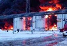 Глава Пентагону засумнівався в ефективності атак на НПЗ Росії. Його розкритикував сенатор і згадав про вибори