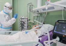 Розвідка Британії: через війну в Росії далі меншатиме медиків, якість послуг погіршується