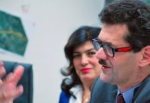 Росія викликала посла Австрії після того, як Відень вислав двох російських дипломатів