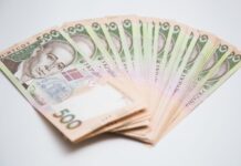 Модель бронювання за гроші захищає заможних від мобілізації, – юрист