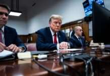 На суді у справі проти Трампа щодо ймовірних виплат Стормі Деніелс обрали перших присяжних