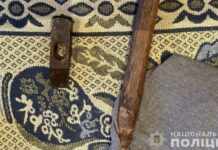 Вбив молотком та заховав у шафі: у Новомосковську затримали зловмисника