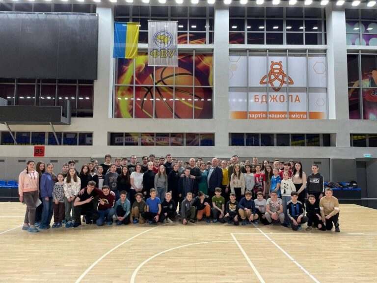 Вихованці камʼянської ДЮСШ навчалися самозахисту