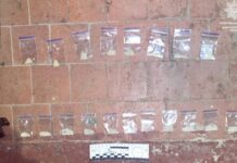 На вихідних патрульні Дніпра виявили двох наркозбувачів: подробиці