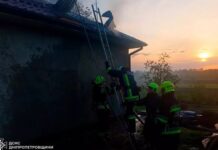 У Дніпровському районі ввечері зайнявся житловий будинок