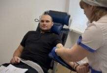 Поліцейські Дніпропетровщини долучилися до доброї справи: здали кров для потреб поранених захисників