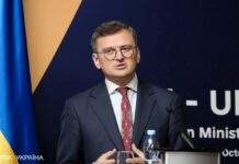 Кулеба назвав Путіна “політичною твариною”: Якщо чує силу – змушений відступитися