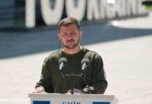 Заслухав доповіді по фронту та обміну полоненими. Зеленський провів Ставку