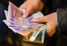 Скільки в Україні працюючих пенсіонерів та які суми вони отримують