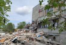 Пряме влучання в багатоповерхівку. Кількість жертв через обстріл Вовчанська зросла