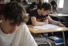 Студенти зможуть виїздити за кордон: хто саме і які умови