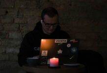 Українцям розповіли, як зберегти зв’язок та інтернет під час відключень світла