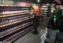 Які правила продажу алкоголю діють в Україні і де найсуворіші обмеження