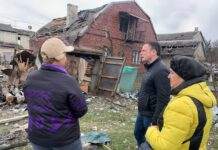 Мер Камʼянського відвідав постраждалих від нічних обстрілів