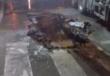 У центрі Києва сталось пошкодження трубопроводу, без води кілька будинків