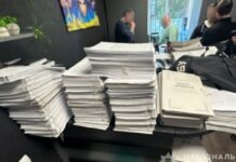 Привласнив понад 1 млн державних коштів: на Дніпропетровщині слідчі викрили злочинну схему та повідомили про підозру посадовцю