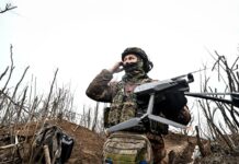 ССО спалили ворожий склад боєприпасів і групу окупантів за допомогою дронів (відео)