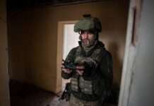 Прикордонники показали відео знищення ворожих гармат і гаубиць у Харківській області