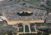 Колишнього співробітника Пентагону засуджено до 21 року в’язниці