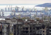 Українська влада повідомляє про вибухи в Бердянську та Маріуполі