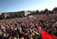 Вірменія: десятки тисяч мітингарів вийшли на вулиці через демаркацію кордону з Азербайджаном